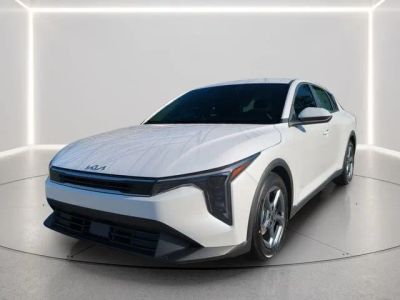 2026 Kia K4 — side profile view