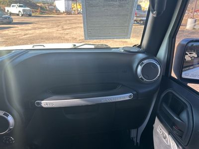 2016 Jeep Wrangler - Photo 15