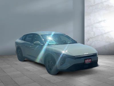 2026 Kia K4 — photo 8 view