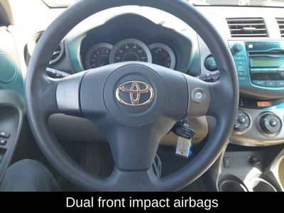 2011 Toyota RAV4 Base — photo 18 view