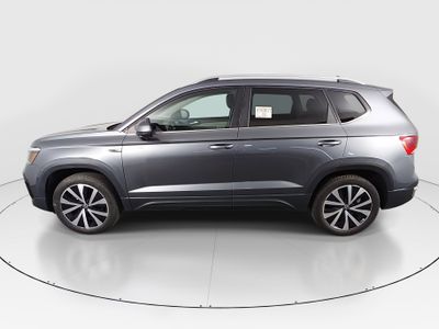 2024 Volkswagen Taos - Photo 4