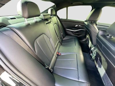 2023 BMW 3 Series — photo 30 view