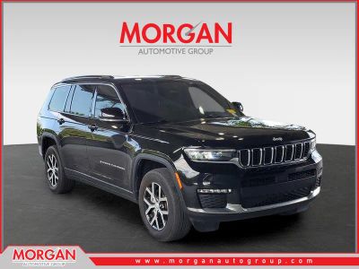 2024 Jeep Grand Cherokee L Limited in Diamond Black Crystal Pearlcoat — front three-quarter view