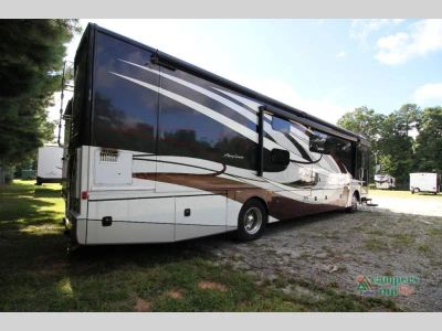 2018 Fleetwood RV Pace Arrow — engine compartment view