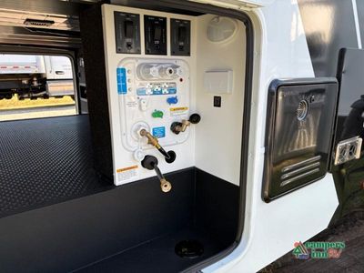 2026 Brinkley Model Z - Photo 8