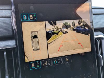 2024 GMC Acadia — photo 33 view