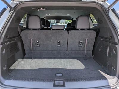 2024 GMC Acadia — photo 13 view