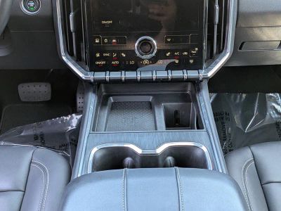 2024 GMC Acadia — photo 21 view