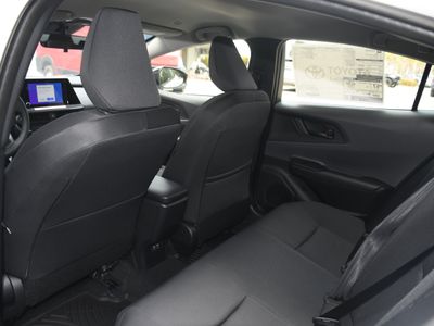 2026 Toyota Prius - Photo 8