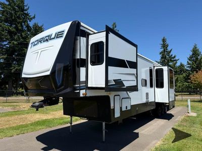 2025 Heartland Torque - Photo 2