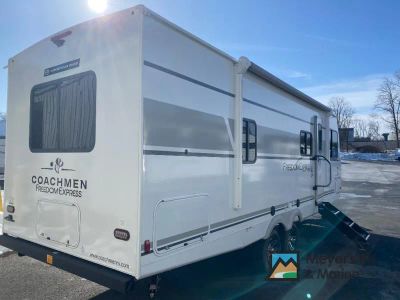 2026 Coachmen RV Freedom Express Select - Photo 5