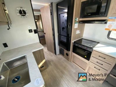 2026 Coachmen RV Freedom Express Select - Photo 8