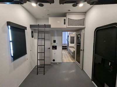2026 Alliance RV Valor — photo 23 view