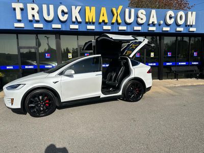 2020 Tesla Model X — photo 11 view