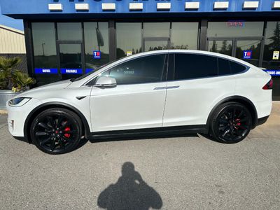 2020 Tesla Model X — detail view