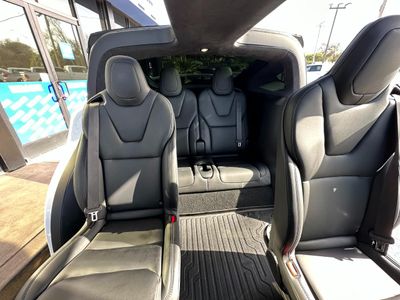 2020 Tesla Model X — photo 17 view