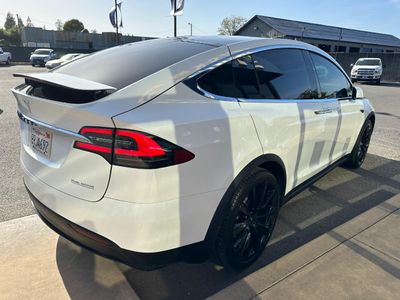 2020 Tesla Model X — photo 8 view