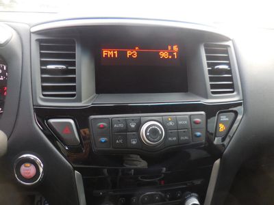 2015 Nissan Pathfinder - Photo 18