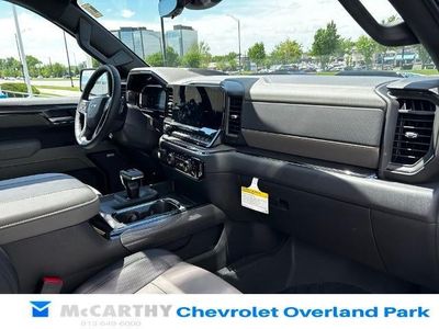 2026 Chevrolet Silverado 1500 — photo 12 view