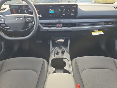 2026 Kia K4 — photo 14 view