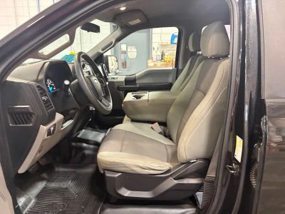 2015 Ford F-150 — photo 9 view