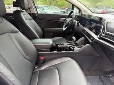 2025 Kia Sportage — photo 8 view