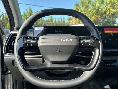 2026 Kia Sorento — photo 13 view