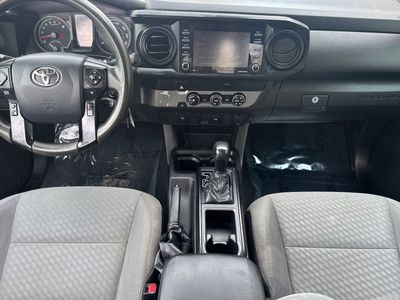 2020 Toyota Tacoma - Photo 3