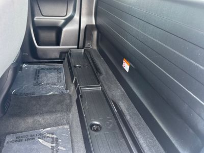 2020 Toyota Tacoma - Photo 4