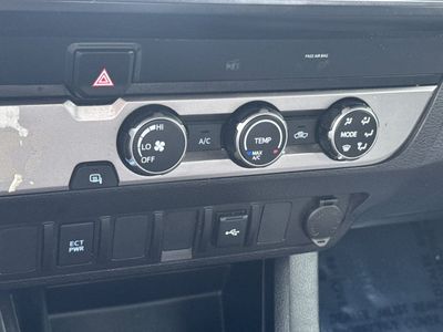 2020 Toyota Tacoma - Photo 19