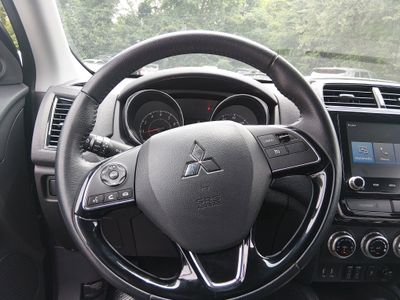 2024 Mitsubishi Outlander Sport — photo 12 view