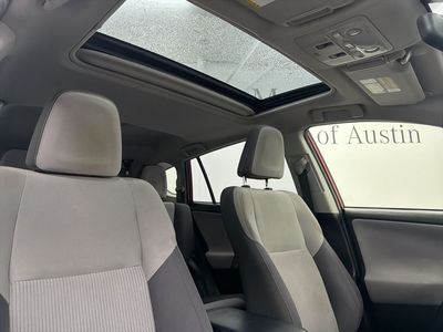 2015 Toyota RAV4 - Photo 27