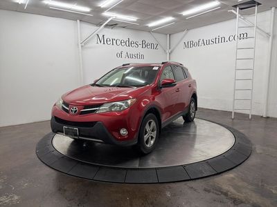 2015 Toyota RAV4 - Photo 2