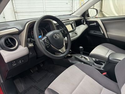 2015 Toyota RAV4 - Photo 10