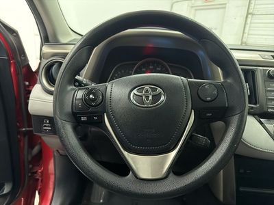 2015 Toyota RAV4 - Photo 14