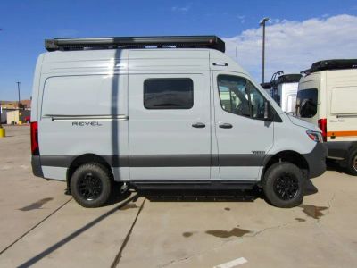 2026 Winnebago REVEL - Photo 15