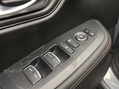 2025 Honda HR-V - Photo 10