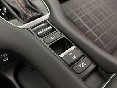 2025 Honda HR-V - Photo 13