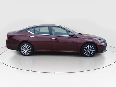 2024 Nissan Altima - Photo 8