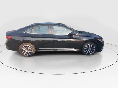 2025 Volkswagen Jetta - Photo 8