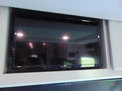 2025 Fleetwood RV Bounder — photo 46 view