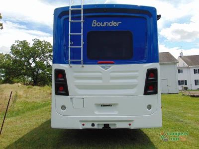 2025 Fleetwood RV Bounder — detail view