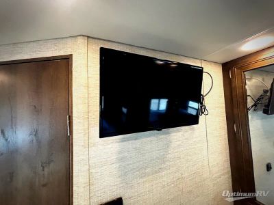 2022 Entegra Coach Esteem — photo 15 view