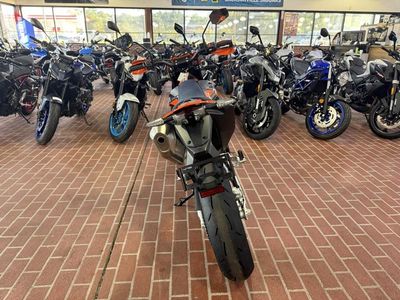 2026 KTM 690 SMC R - Photo 5