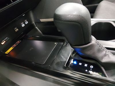 2025 Toyota Camry — photo 17 view