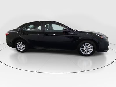 2025 Toyota Camry — photo 8 view
