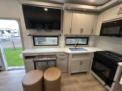2026 Brinkley Model Z - Photo 13