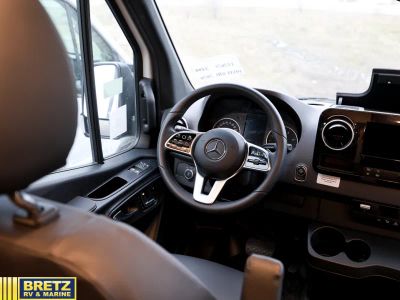 2026 Tiffin Motorhomes GH1 - Photo 12