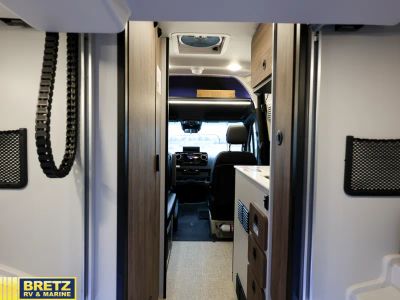 2026 Tiffin Motorhomes GH1 - Photo 10