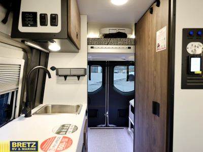 2026 Tiffin Motorhomes GH1 - Photo 5